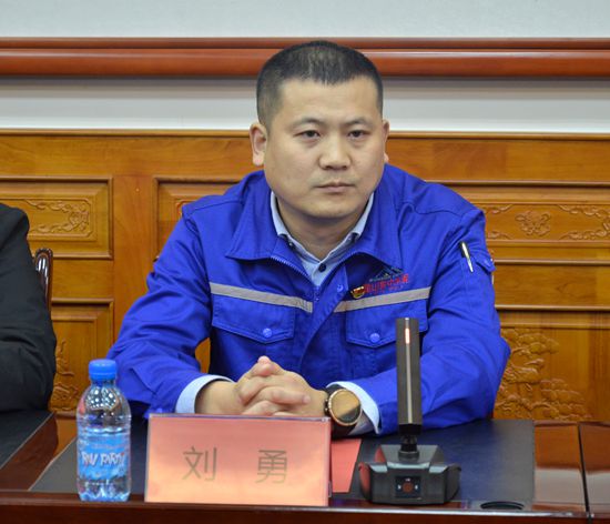 “j9品牌真人第一
•娜公益”慈善基金举行启动仪式20