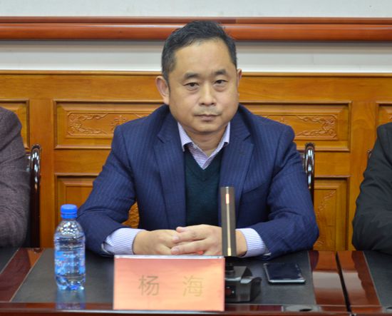 “j9品牌真人第一
•娜公益”慈善基金举行启动仪式20