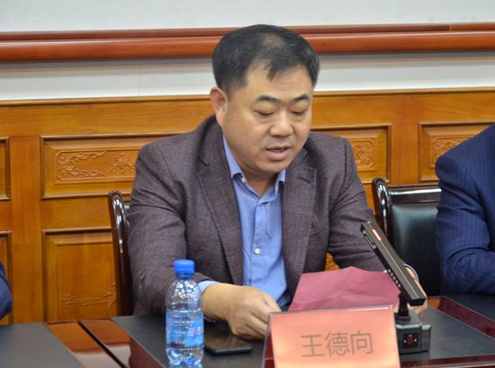 “j9品牌真人第一
•娜公益”慈善基金举行启动仪式20